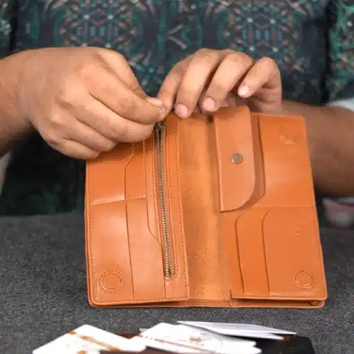 R1075 Dual-Device Deluxe: The Long Wallet That Holds 2 Phones - Image 4